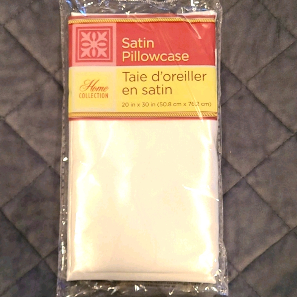 Home Collection satin pillowcase